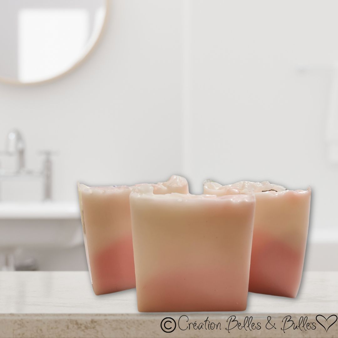 Évasion Tropicale – Savon fruité pour une douche paradisiaque