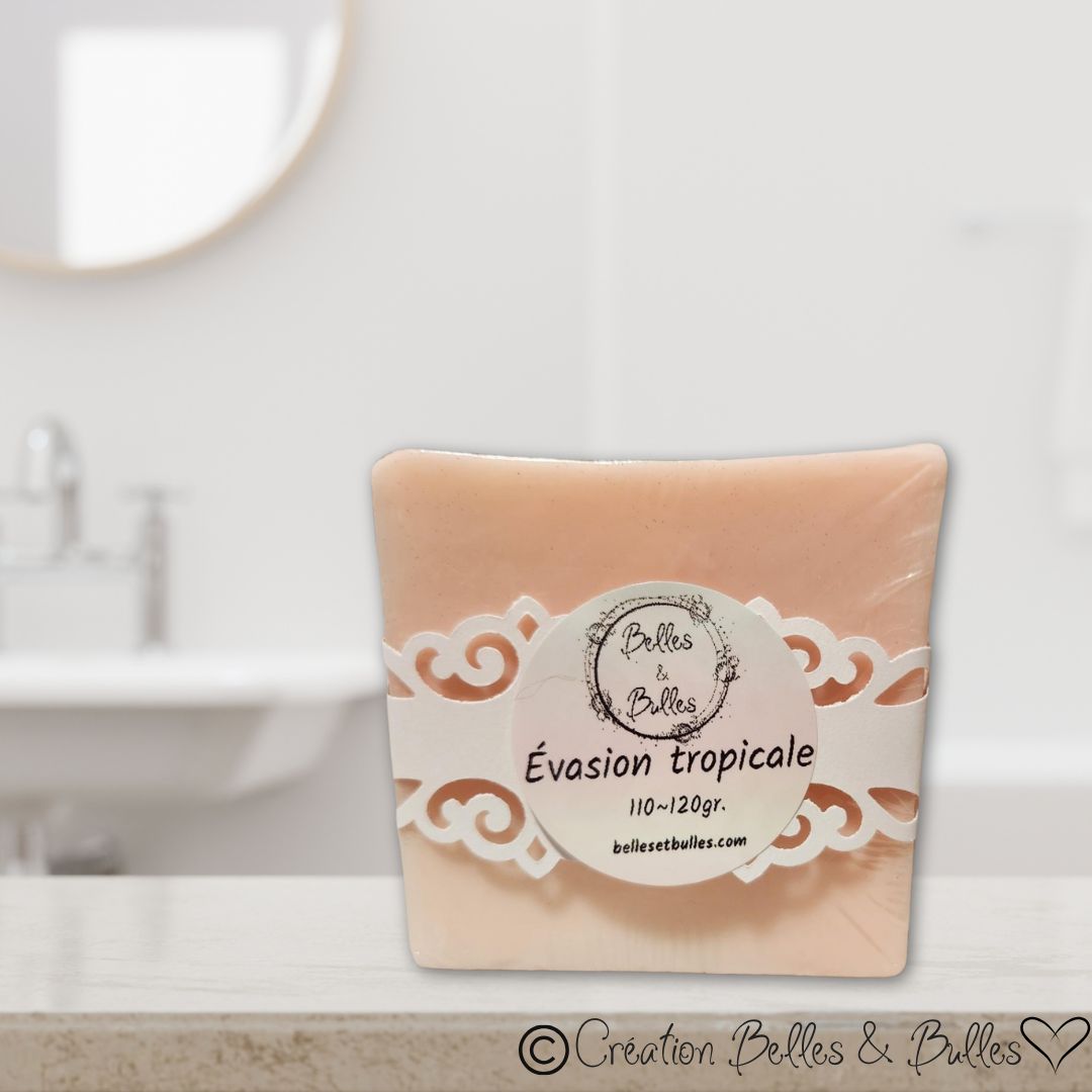 Évasion Tropicale – Savon fruité pour une douche paradisiaque