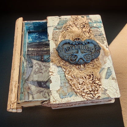Boîte Secret en Bois Style Livre Altéré