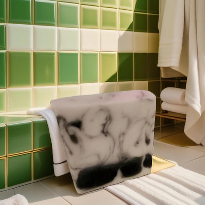 Élégance en Complet – Savon parfum boisé et musqué pour homme