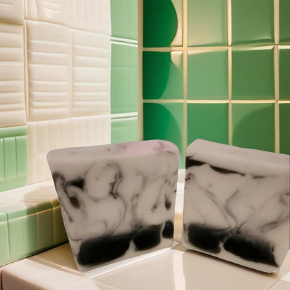 Élégance en Complet – Savon parfum boisé et musqué pour homme