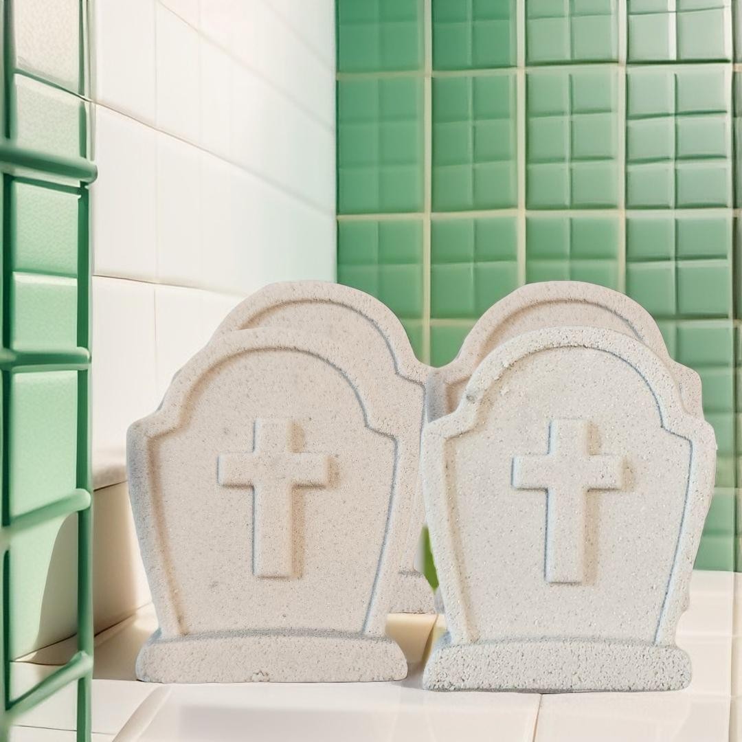 Plusieurs bombes de bain pierre tombale d'Halloween.