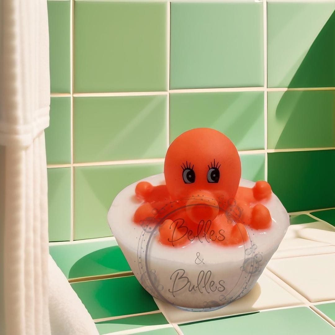 Savon Jouet Flottant Douceur Bébé – Savon enfant avec jouet bain flottant