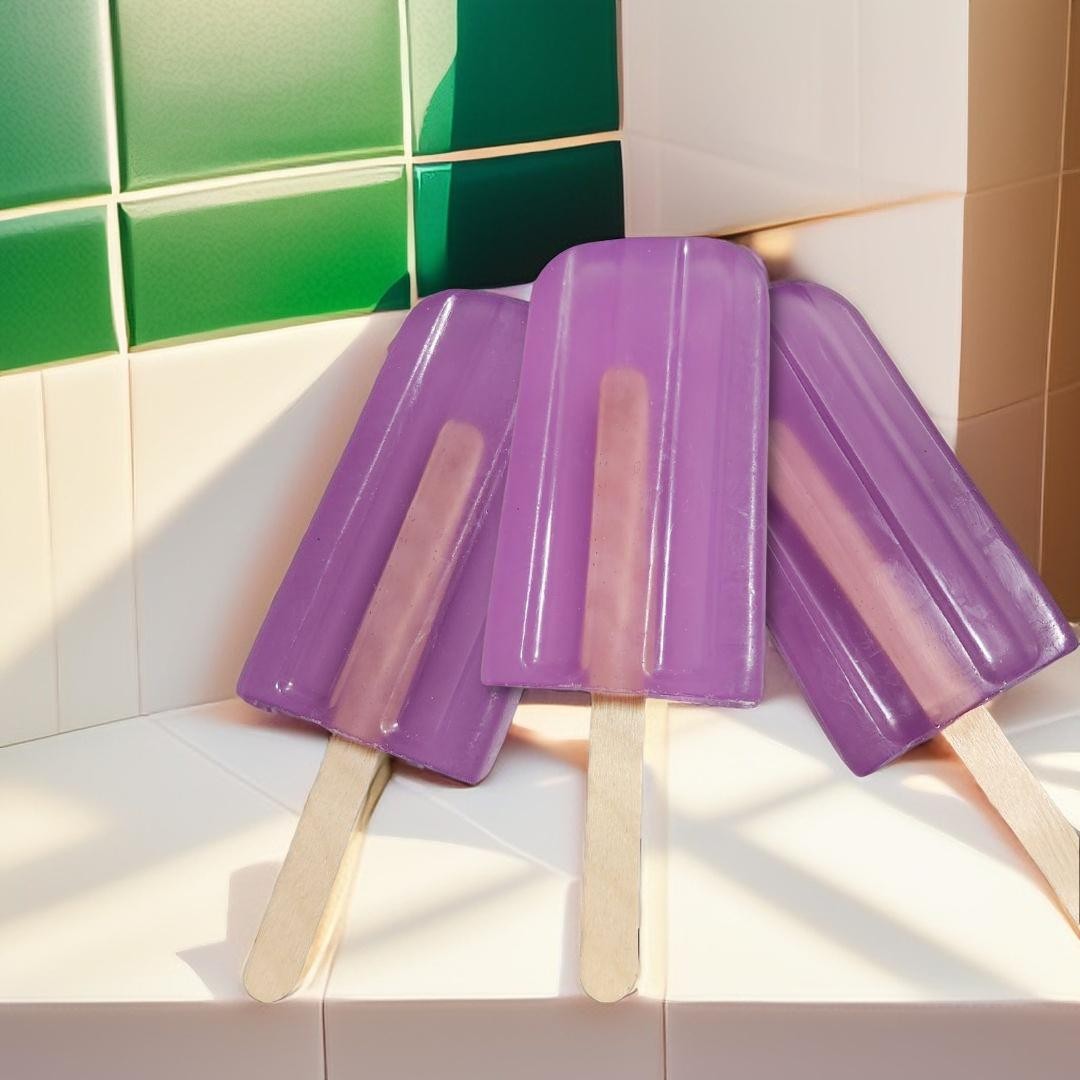 Popsicle Fruité – Savon en forme de sucette glacée aux fruits juteux